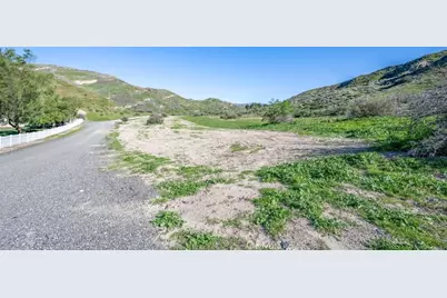 15000 Baker Canyon Road, Canyon Country, CA 91390 - Photo 26