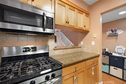 15215 Magnolia Boulevard #102, Sherman Oaks, CA 91403 - Photo 6