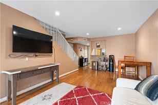 15215 Magnolia Blvd, Sherman Oaks, CA 91403 - Photo 2