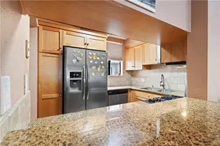 15215 Magnolia Blvd, Sherman Oaks, CA 91403 - Photo 4