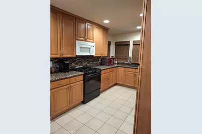 15455 Glenoaks Boulevard #226, Sylmar, CA 91342 - Photo 20