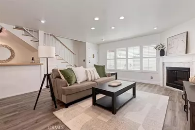 14332 Dickens #10, Sherman Oaks, CA 91423 - Photo 1