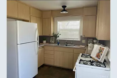 1144 W Ivyton, Lancaster, CA 93534 - Photo 2