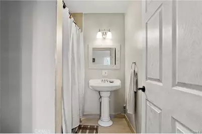 7060 Morse Avenue, North Hollywood, CA 91605 - Photo 32