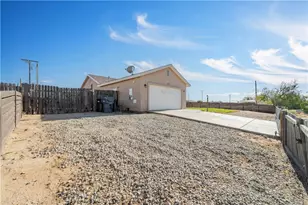 9212 S Loop Blvd, California City, CA 93505 - Photo 32