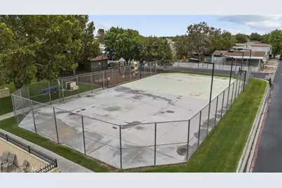 45111 25th Street #4, Lancaster, CA 93535 - Photo 8