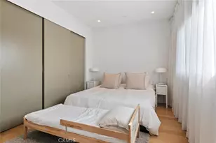 6736 W Hepburn Way, Los Angeles, CA 90038 - Photo 24