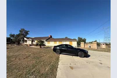 8539 W Avenue L, Lancaster, CA 93536 - Photo 2