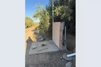 8539 W Avenue L, Lancaster, CA 93536 - Photo 32