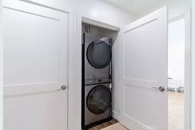 7459 Sylmar Avenue, Van Nuys, CA 91405 - Photo 14