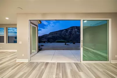 25051 Hidden Willow Circle, Canyon Country, CA 91387 - Photo 14