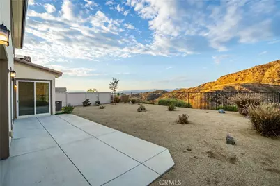 25051 Hidden Willow Circle, Canyon Country, CA 91387 - Photo 46