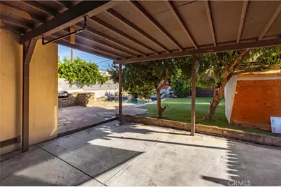 22020 Saticoy Street, Canoga Park, CA 91303 - Photo 18