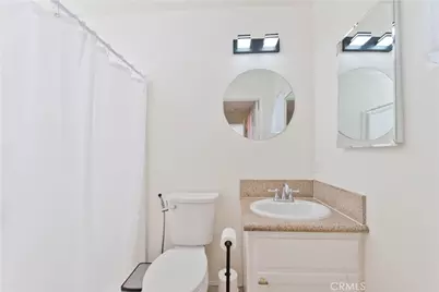 22809 Del Valle Street #8, Woodland Hills, CA 91364 - Photo 10