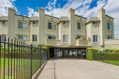 22809 Del Valle Street #8, Woodland Hills, CA 91364 - Photo 1