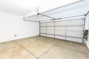 13219 Shaw Ln, Sylmar, CA 91342 - Photo 32