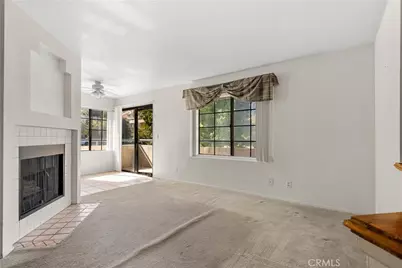 18117 Erik Court #413, Canyon Country, CA 91387 - Photo 4