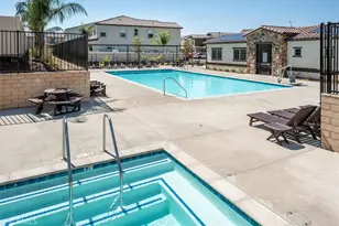 20912 Silvergate Wy, Newhall, CA 91321 - Photo 48