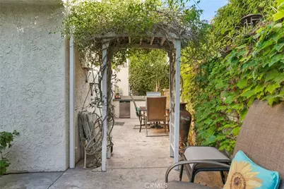 2001 Brookfield Drive, Thousand Oaks, CA 91362 - Photo 56