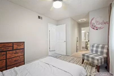 21929 Peppercorn Drive, Saugus, CA 91350 - Photo 32