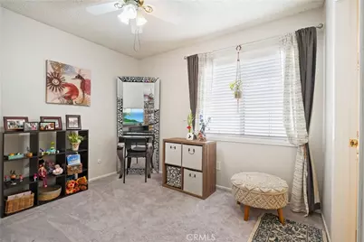 21929 Peppercorn Drive, Saugus, CA 91350 - Photo 28