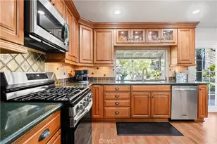 21929 Peppercorn Dr, Saugus, CA 91350 - Photo 10