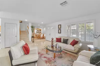 27922 Bridlewood Drive, Castaic, CA 91384 - Photo 14