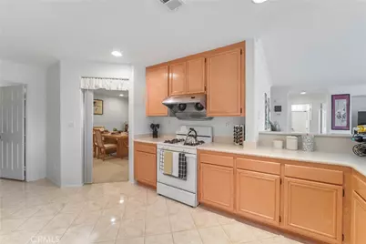 27922 Bridlewood Drive, Castaic, CA 91384 - Photo 32