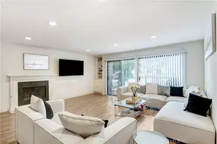 18324 Clark, Tarzana, CA 91356 - Photo 4