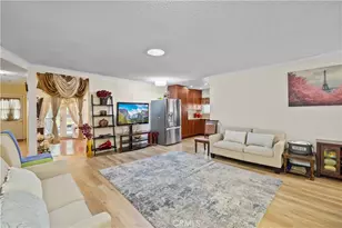 9224 9226 N Gothic Ave, North Hills, CA 91343 - Photo 6