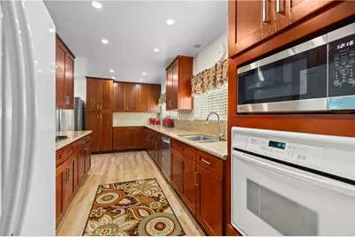 9224 9226 N Gothic Avenue, North Hills, CA 91343 - Photo 12