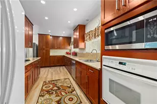 9224 9226 N Gothic Ave, North Hills, CA 91343 - Photo 12