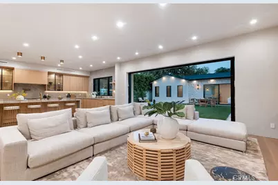 12420 Milbank Street, Studio City, CA 91604 - Photo 52