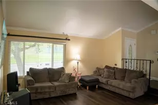 21983 Centurion, Saugus, CA 91350 - Photo 4