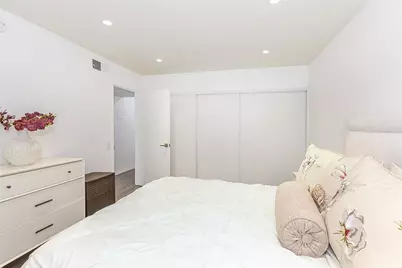 6825 Alabama Avenue #111, Canoga Park, CA 91303 - Photo 16