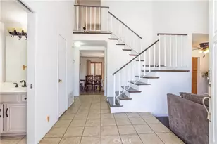 37422 Cambridge Ln, Palmdale, CA 93550 - Photo 2