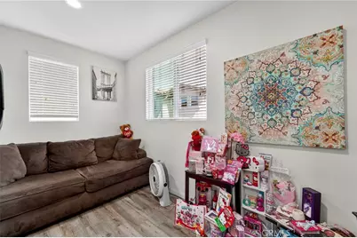 11926 Olive Glen, Los Angeles, CA 90047 - Photo 32