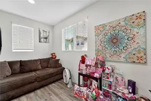 11926 Olive Glen, Los Angeles, CA 90047 - Photo 32