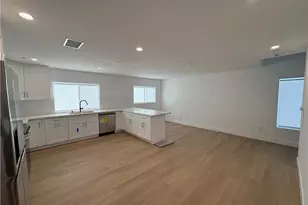 14165 Calvert St, Van Nuys, CA 91401 - Photo 2