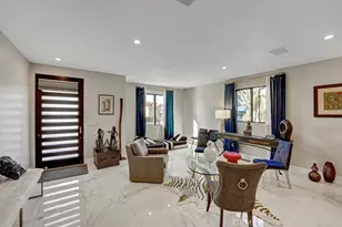 2012 S Curson, Los Angeles, CA 90016 - Photo 4