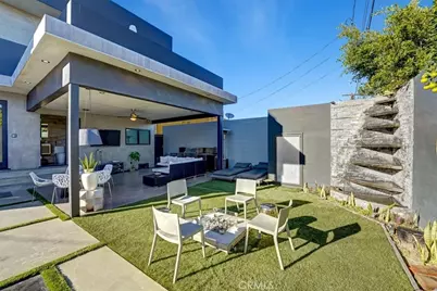 2012 S Curson, Los Angeles, CA 90016 - Photo 32