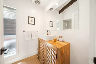 2522 Zorada Dr, Los Angeles, CA 90046 - Photo 36