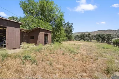 8768 Leona Avenue, Leona Valley, CA 93551 - Photo 34