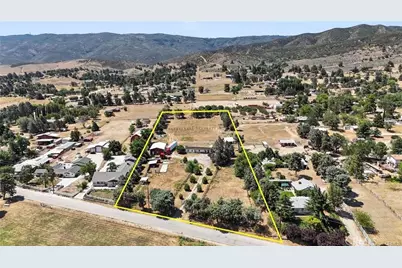 8768 Leona Avenue, Leona Valley, CA 93551 - Photo 2