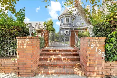 18135 Burbank Boulevard #3, Tarzana, CA 91356 - Photo 50