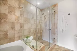 18135 Burbank Blvd, Tarzana, CA 91356 - Photo 34