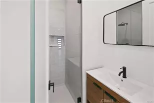 7842 Lasaine Ave, Northridge, CA 91325 - Photo 20
