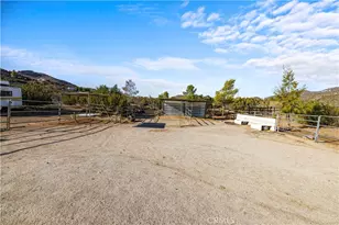 32901 Hawley Rd, Acton, CA 93510 - Photo 36