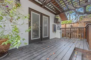 10441 Bloomfield, Toluca Lake, CA 91602 - Photo 54