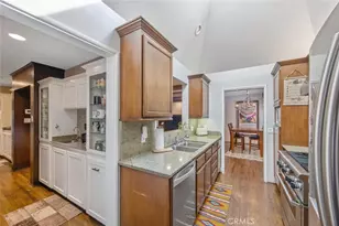 10441 Bloomfield, Toluca Lake, CA 91602 - Photo 38